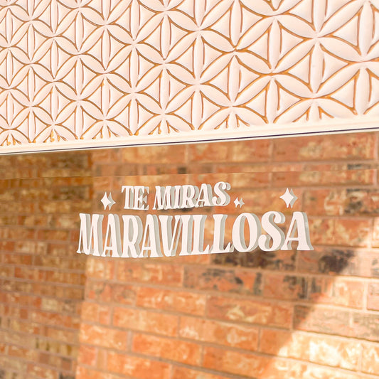 'Te Miras Maravillosa' Mirror Decal